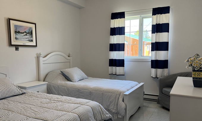 Saint-Marc-du-Lac-Long Apartamento | Relaxing Getaway with Spectacular Views