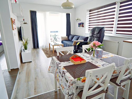 Tractorul Apartamento | Relaxing Coresi Apartment