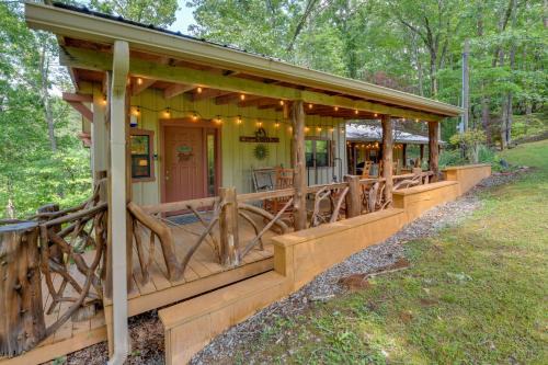 Deerfoot Park Estates Casa | Relaxing Cosby Cabin with Fire Pit and Covered Porch!