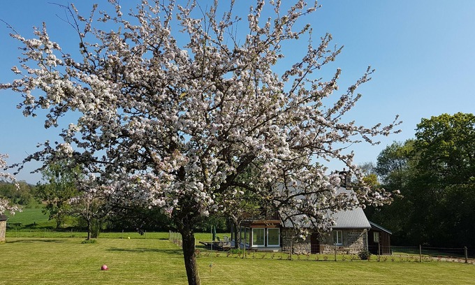 Saint-Germain-de-Tallevende-la-Lande-Vaumont Casa | Retiro relajante en el campo