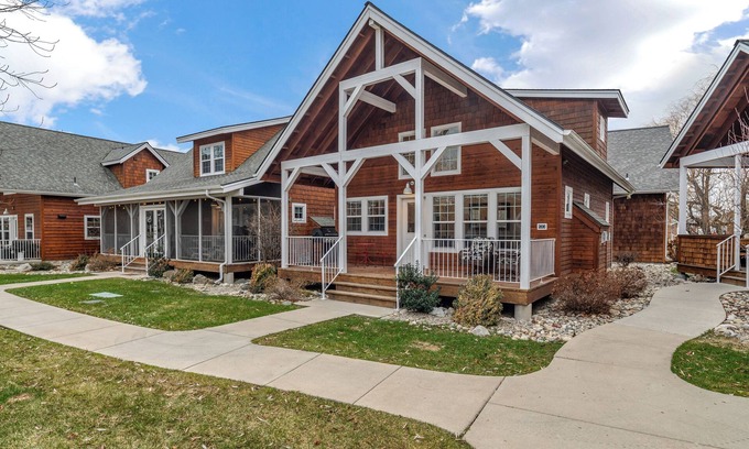 Dover Bay Casa | Relaxing Dover Bay Escape with Marina and Trail Access