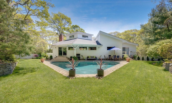 East Hampton Casa | Relajante East Hampton Home con piscina climatizada
