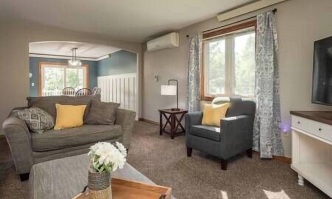 Alexandria Casa | Relaxing, family friendly 4 bedroom lake home