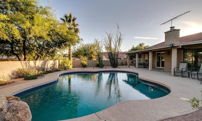 Fountain Hills Casa | Relaxing Fountain Hills Getaway wPool and Hot tub