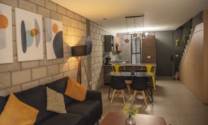 Centro de Guadalajara Apartamento | Relaxing Getaway Loft w/Gym & Coworking | 2 BD | Tribu Colón