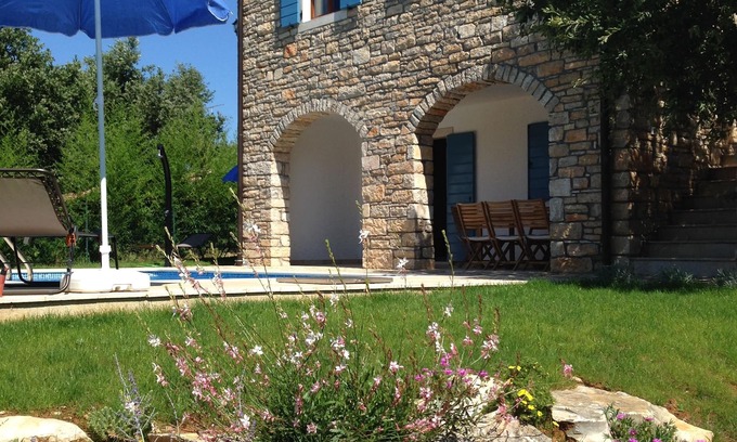 Groznjan Casa | Vacaciones relajantes en barrio tranquilo