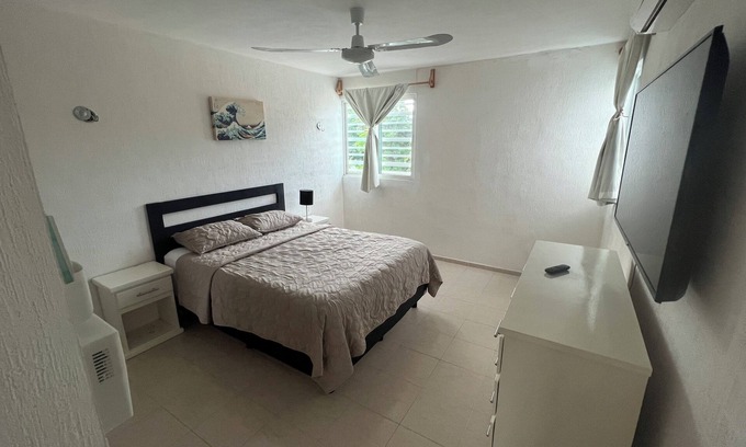 Merida Municipality Casa | Casa relajante con todos los servicios cerca. Ideal para vacacionar.