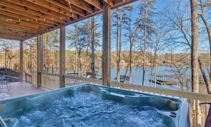 West Union Casa | Relaxing Lake Front Getaway with Hot Tub & Dock! Near Clemson, Sleeps 14+