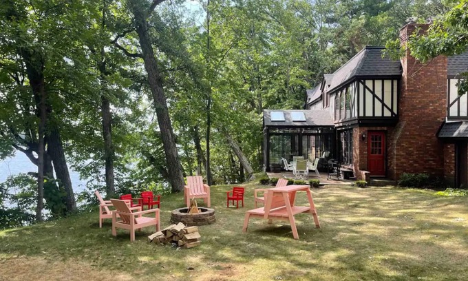 Rice Lake Casa | Relaxing Lake Home with Private Water Access - Pet Friendly