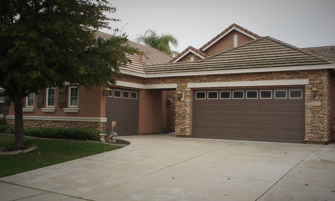 Rancho Cordova Casa | Relaxing & luxury living, let's have a great time.