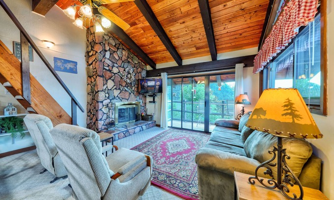 Sevierville Condominio | Relaxing Mountain Wynnes