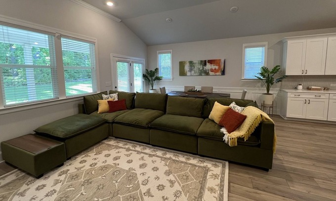Peachtree City Casa | Relaxing New Ranch home in Peachtree City