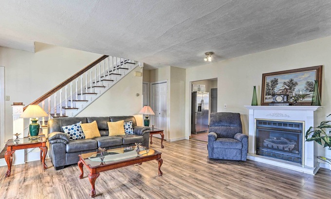 Walton Park Casa | Relaxing New York Home w/ Boat Dock & Lake View!
