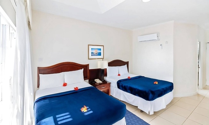 Rodney Bay Hotel | Relaxing Oasis in Saint Lucia! FREE Shuttle to Reduit Beach & Water Sports!