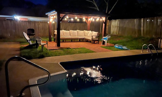 Gunter Afs Casa | Relaxing Oasis with Pool Gazebo in Family-Friendly Neighborhood