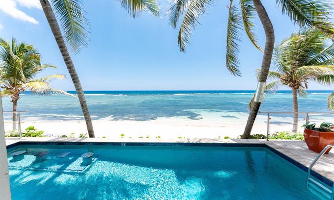 Bodden Town Condominio | Relaxing Ocean Front Sea Palm Villa #6