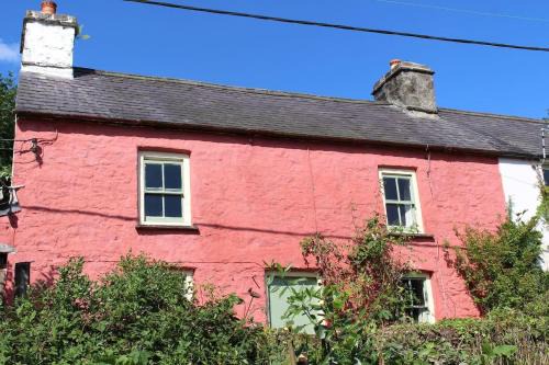 Llandovery Casa | Relaxing pet friendly 2-Bed Cottage in Rhandirmwyn