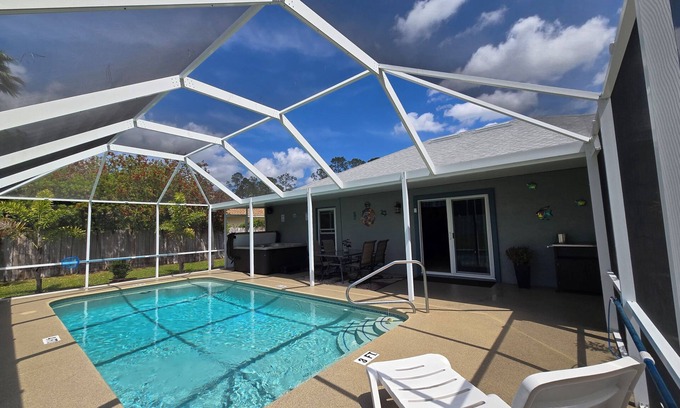 Palm Coast Casa | Relaxing Pool Home with spacious parking, close to Flagler Beach & Daytona