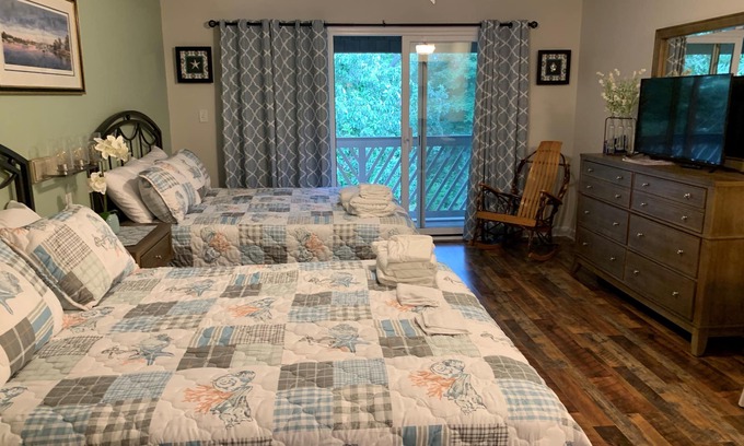 Kingsmill Condominio | RELAXING RETREAT ALONG THE BANK OF THE JAMES RIVER!