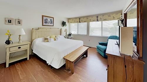 Litchfield by the Sea Villa | Relaxing Retreat Inviting Villa Pool Beach Access