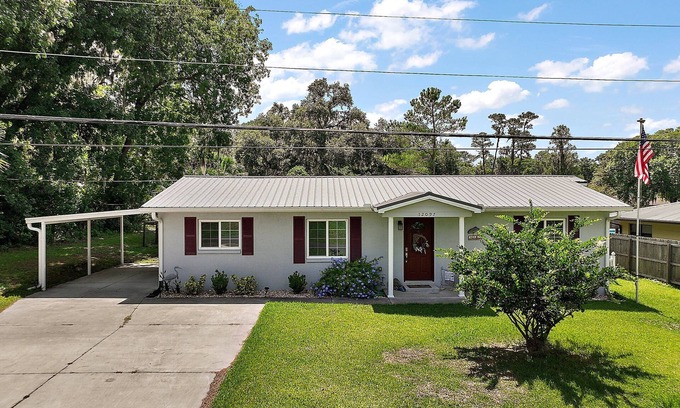 Dunnellon Casa | Relaxing River Vibes: Amazing home near the Rainbow River
