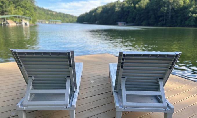 Arley Casa | Relaxing Rock Creek Cottage on Smith Lake