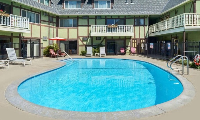 Solvang Hotel | Relaxing Solvang Hideaway! 3 Units Near Alisal Commons Park, Pool, Parking!