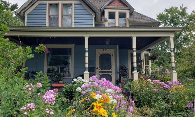 Stillwater Apartamento | Relaxing South Hill Loft - Studio Apartment in Historic Stillwater Minnesota