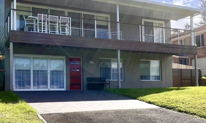 Copacabana Casa | Relaxing & spacious holiday home, 2 minute walk to beach