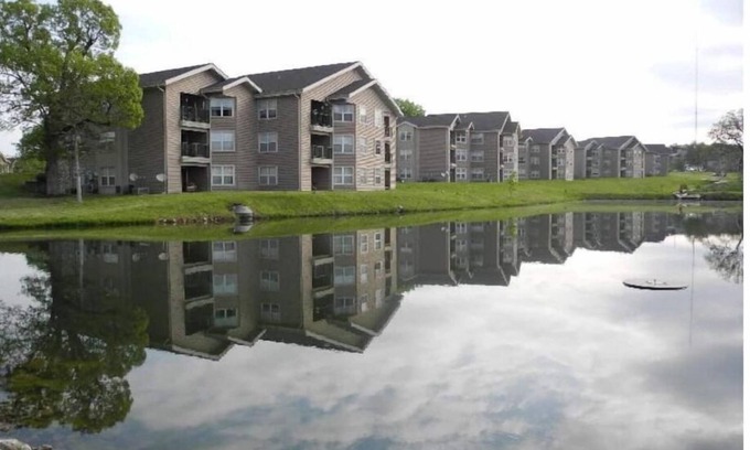 Branson Casa | Relaxing stay, 5 min to Landing, tons of amenities