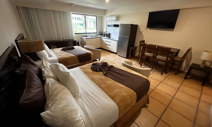 Playa Coronado Hotel | Relaxing SUITE Coronado Chame. Cerca de todo! y Cocina Equipada.