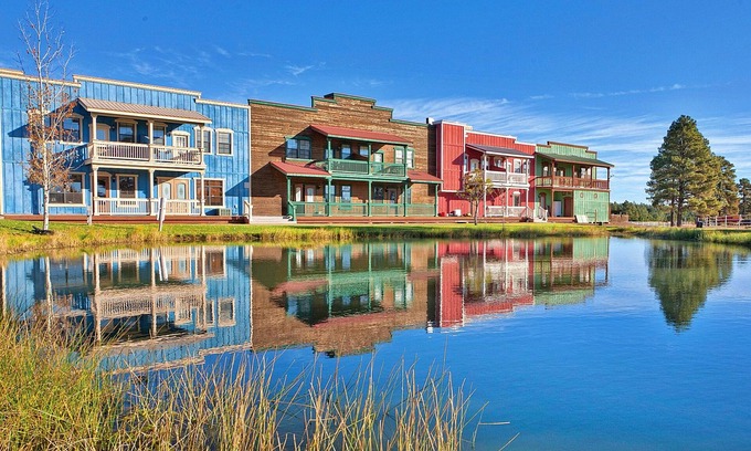 Heber Condominio | Relaxing vacation, Condo resort, Bison Ranch