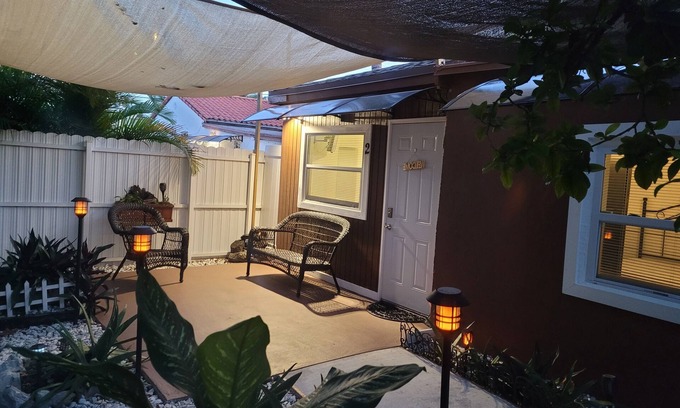 West Little Havana Cabaña | Reliable Heart In Miami's Heart 3 minutes from Miami International Airport