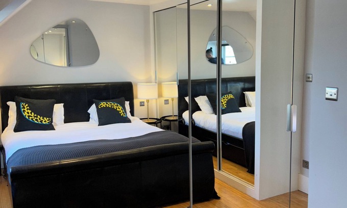 Oval Apartamento | Remarkable 2-bed House in London