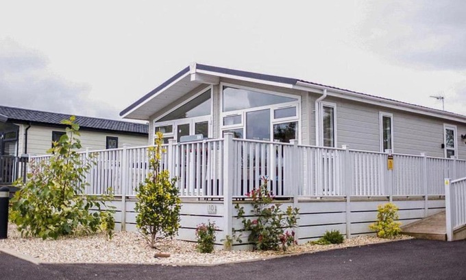 Honiton Casa | Remarkable 3-Bed Lodge in Honiton