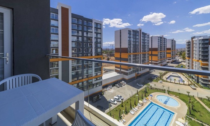 Kepez Apartamento | Remarkable Flat with Shared Pool in Kepez