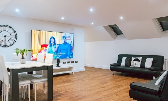 Purley Apartamento | Remarkable, PentHouse - 3-Bed Apartment in Purley
