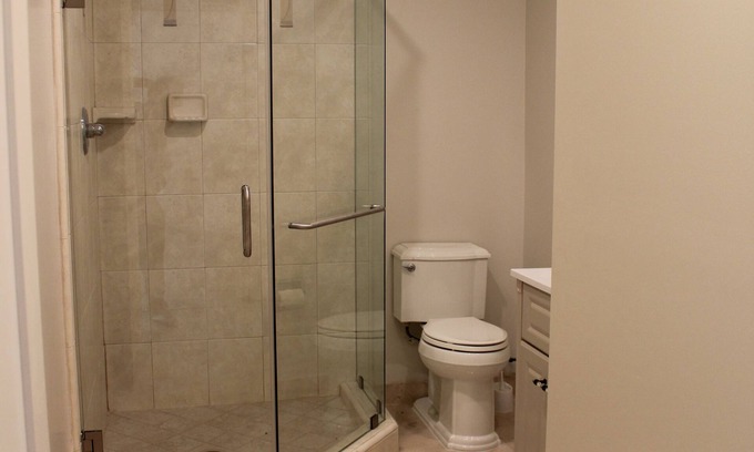 Downey Villa | Remodeled 4-bedrooms house w/ AC and WiFi in one of the Prestige areas of Downey