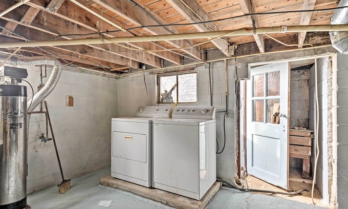 Abingdon Casa | Remodeled Abingdon House w/ Spacious Yard!