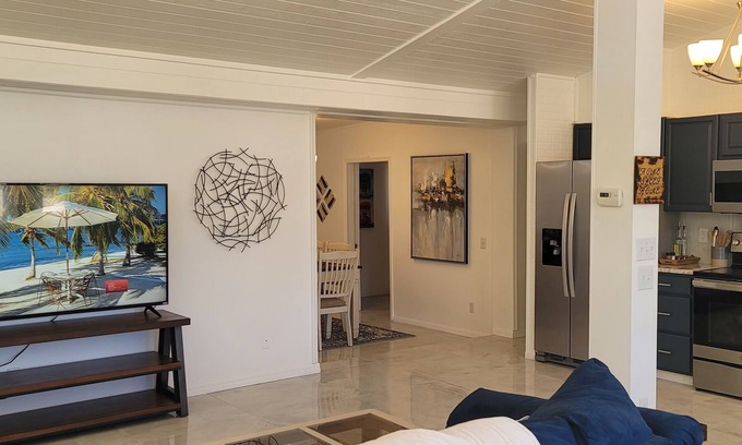 Vero Beach South Cabaña | Remodeled cottage built in 1958 great for family 10 minutes away from the beach