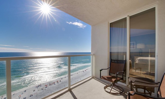 Sandestin Apartamento | Remodeled Direct Gulf Views Beachfront Master!