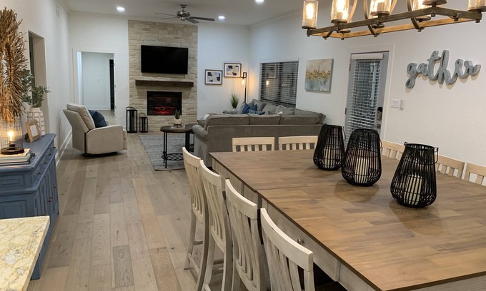 Highland Lake Estates Casa | Casa frente al lago con muelle - ¡Ideal para familias!