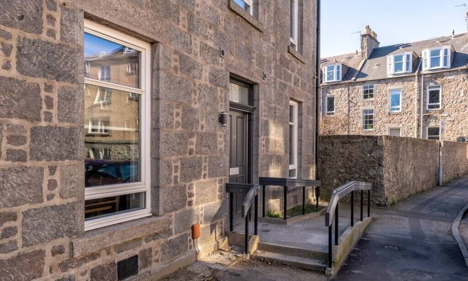 Aberdeen West End Apartamento | Remodelled Luxury 3 Bed Apartment