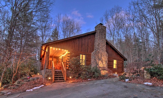 New Castle Cabina | Remote Cabin Retreat By Blue Ridge Mtn Trails