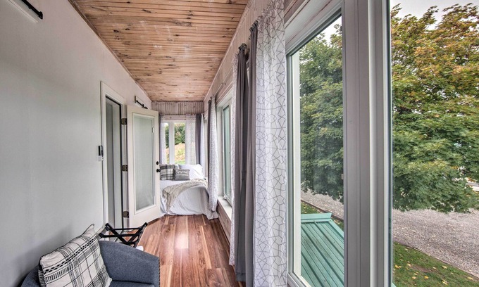 Halifax Casa | Remote Escape: Halifax Farmhouse w/ Pool & Hot Tub