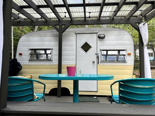 Franklin Casa | Remote Vintage Camper Rental for Adult-Only Retreat in Franklin, North Carolina