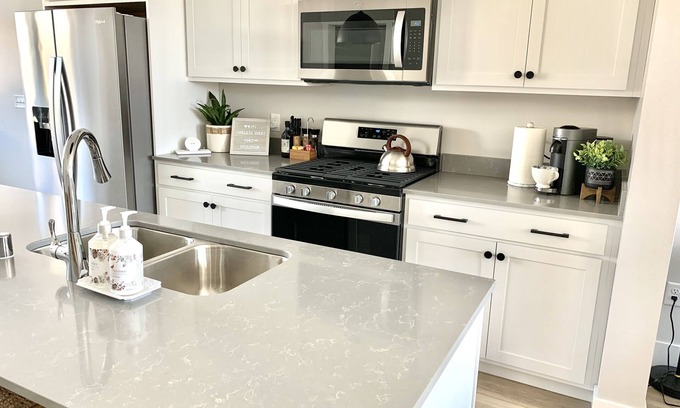 Billings Casa | Ren's Timeless Townhouse