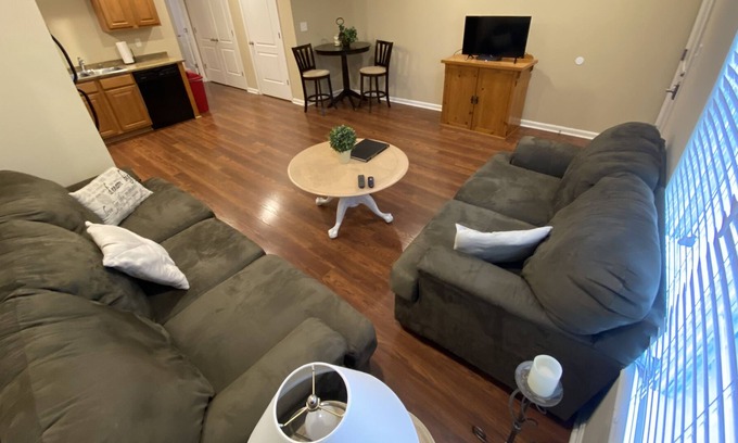 Elizabethtown Apartamento | Jardines Renacentistas 102 A