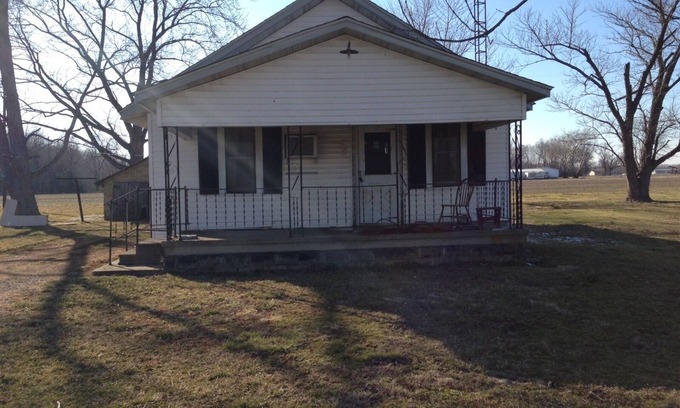 Nason Cabina | Rend Lake Caza, Pesca, Campo de cabina