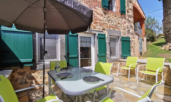 Saint-Just-pres-Brioude Cabaña | Casa rural renovada en St Just, terraza privada, senderismo, cerca Puy en Velay